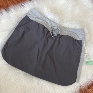 Brisas Skort Sz S NWT